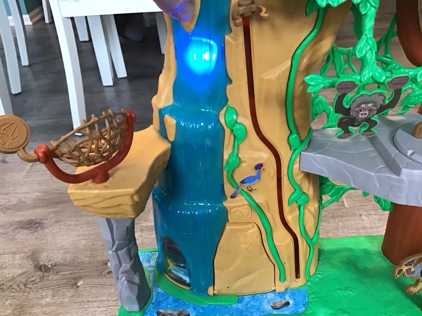 Disney Lion King Lion Guard Training Lair / Defend The Land / Rise Of Scar LOT