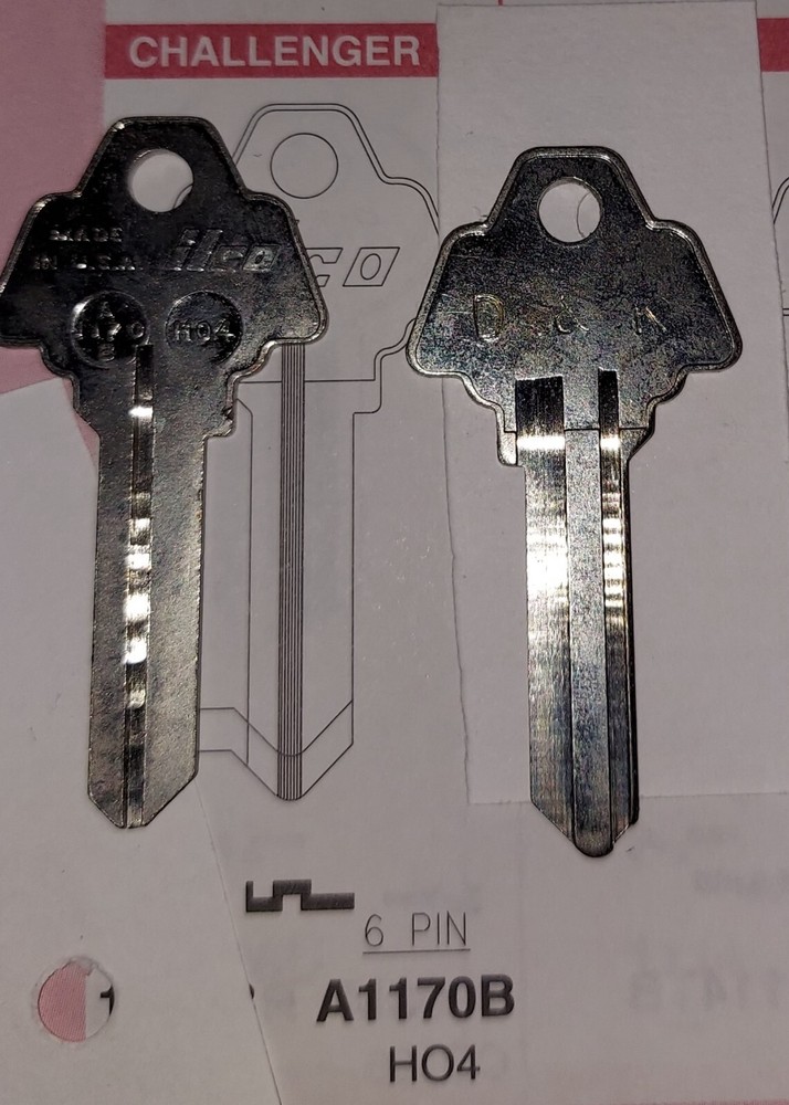Challenger A1170B, HO4, Vintage Key Blank.