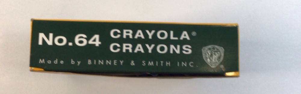 Binney & Smith Crayola 64 Pack Crayons Box Built-In Sharpener 2008