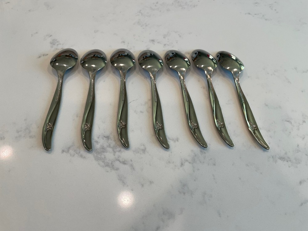 7 Rogers & Bro Stainless USA CAPRICE Teaspoons 6"