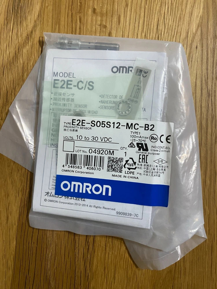 1PC New Omron E2E-S05S12-MC-B2 Proximity Sensor