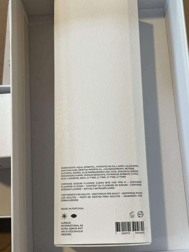 Aurezzi 24k Gold Particles Toothpaste - Menthol