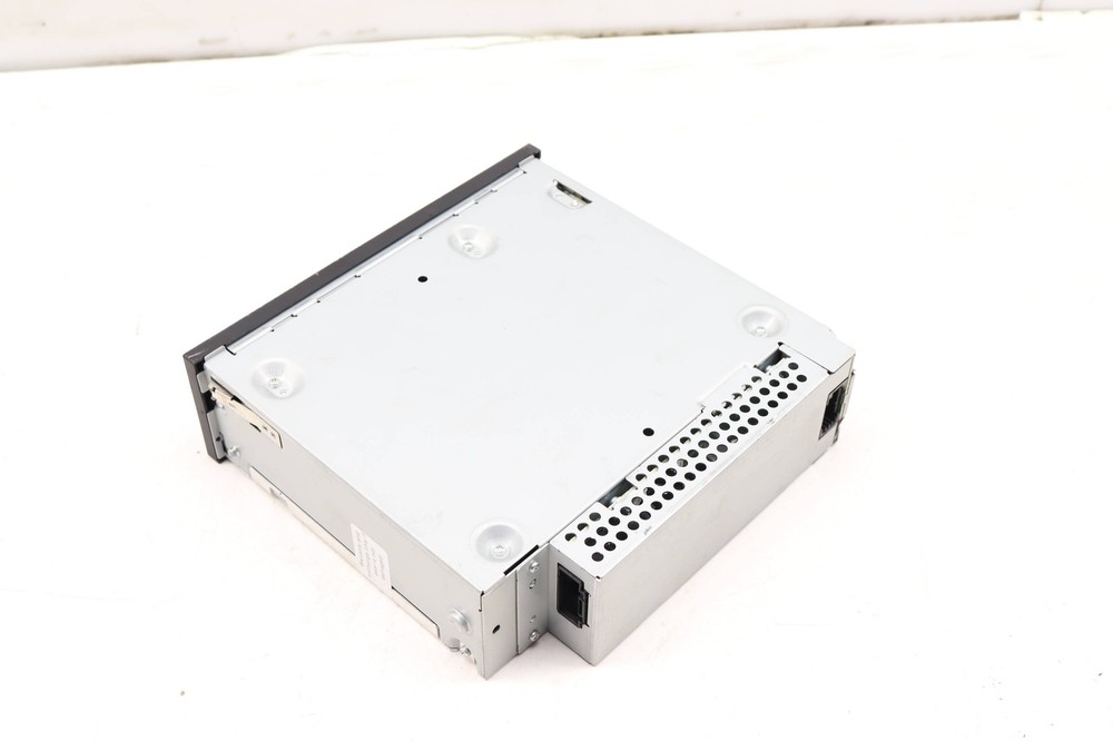 2011-2013 AUDI A5 QUATTRO - 6 DISC CD Changer 4F0035110A