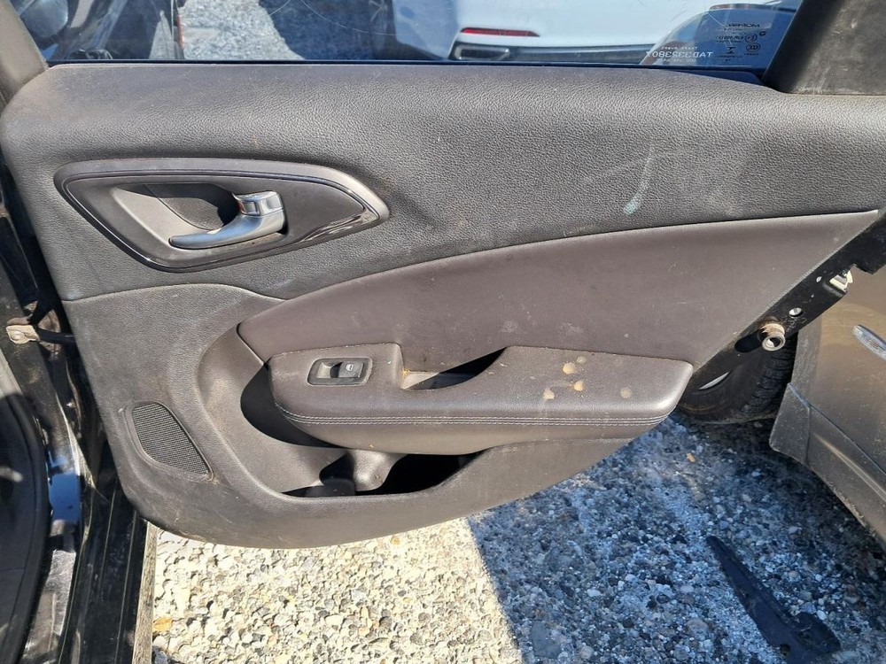 200 2015 Glove Box 4848667