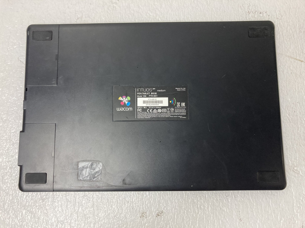 WACOM INTUOS Pro Medium Tablet ONLY Model PTH-651