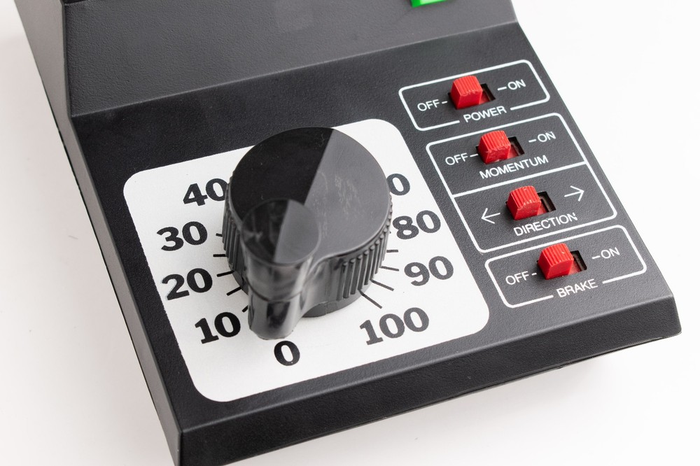 MRC Tech II Loco-Motion 1500 Train Controller HO Scale Transformer - Tested!