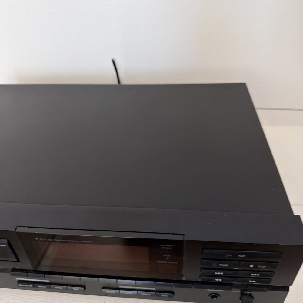 Vintage NEC CD-730 Renaissance Version 4 DAC Compact Disc Player Digital- MINT