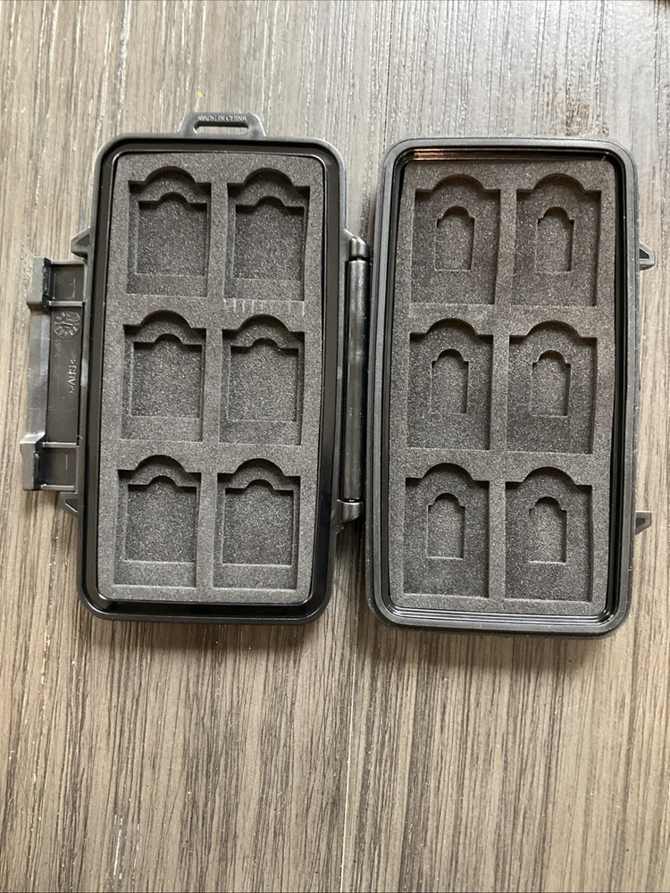 Pelican Memory Card Hard Case Excellent Condition