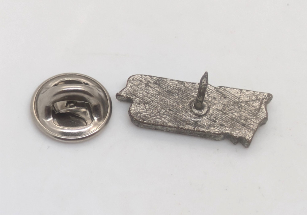 PRAYER WORKS Small Lapel Pin