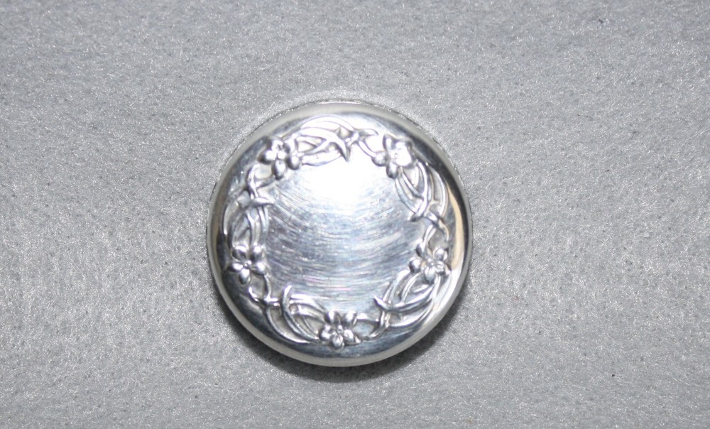 Gorham 92 Sterling Silver Pill Box with Floral Design / Plastic Cap
