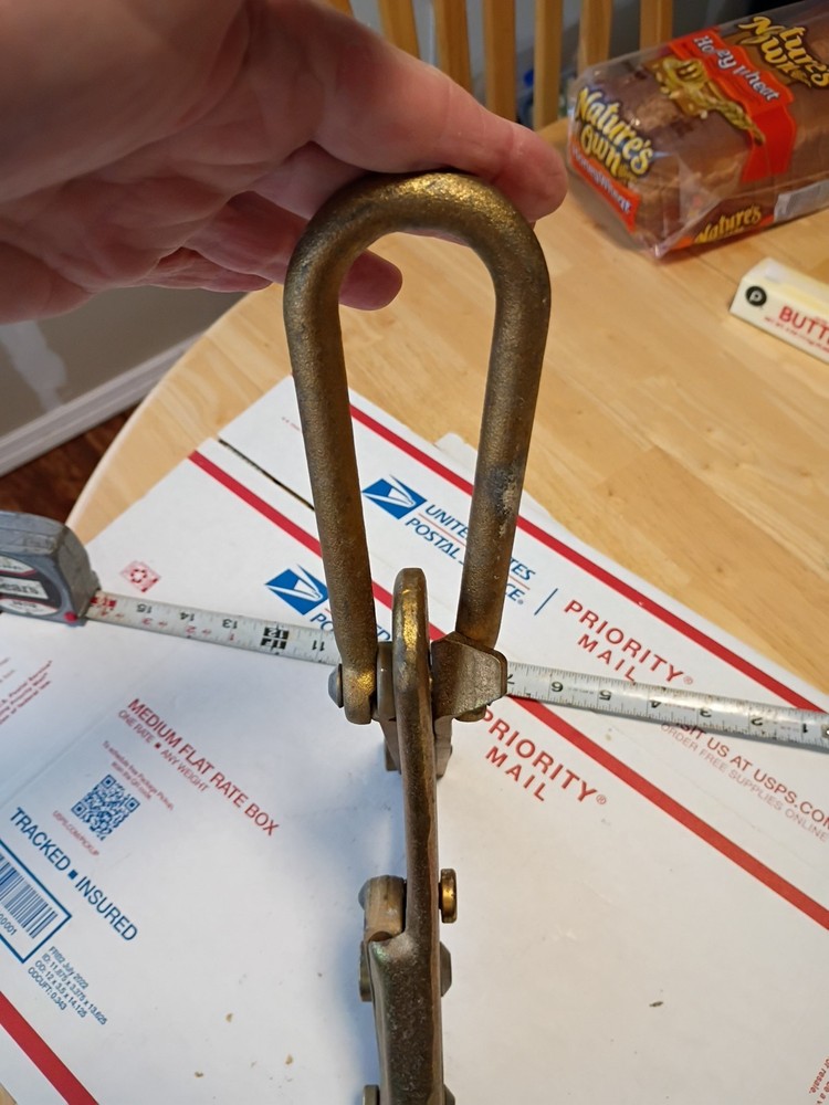 Klein Tools 1684-73 EHS Cable Pulling Jaw Grip, 8000lb Max, .25.50 in