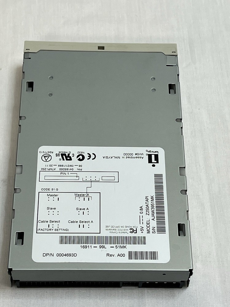 Iomega Z250ATAPI 250MB Zip Disk Drive  P/N; 5500965 IDE/ATAPI Interface
