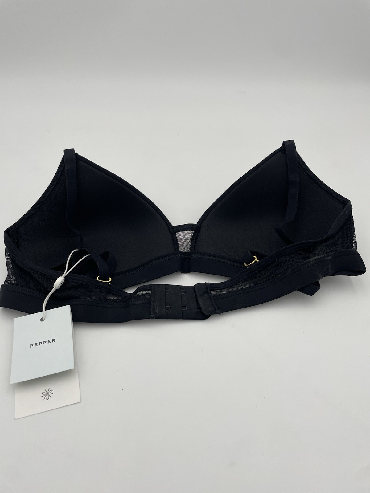 Pepper Medium Bra Black FeelGood Wirefree T Shirt Back Closure