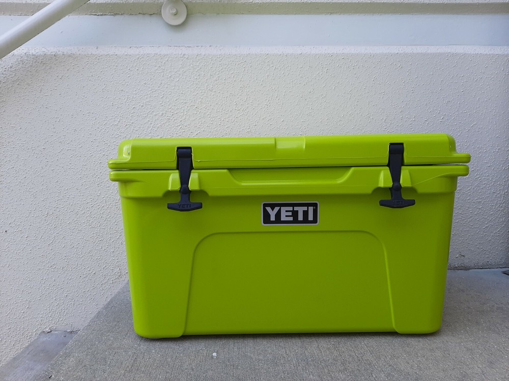 Yeti Tundra 45 Cooler