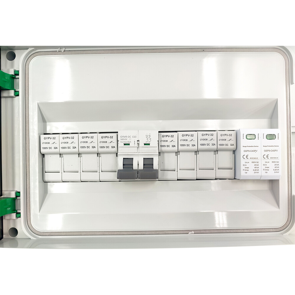 Solar PV Combiner Box Plastic 30A 2 string 500DC Circuit Breaker Solar Panel NEW