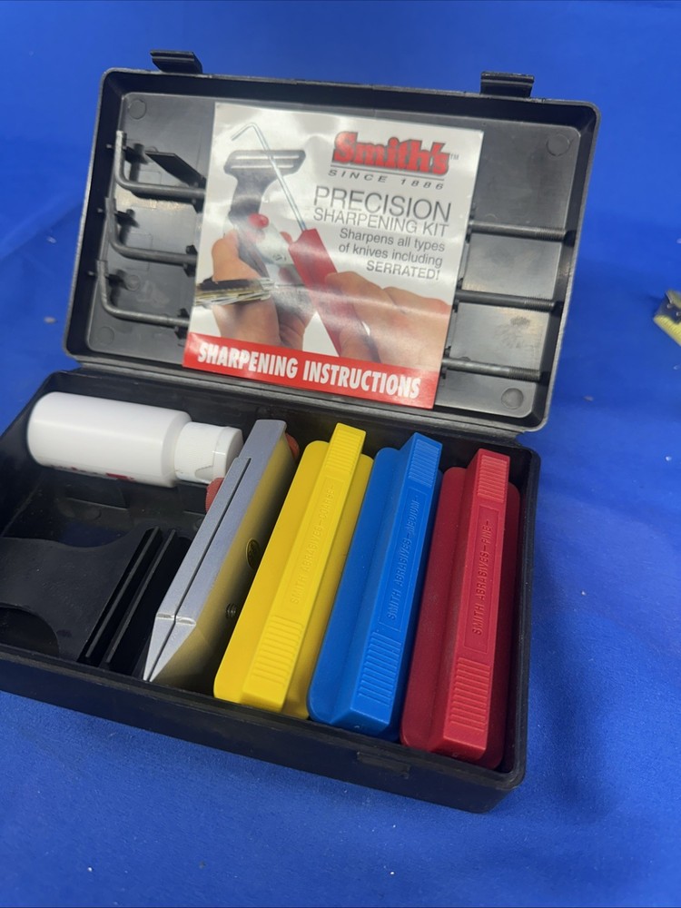 SMITHS Precision Sharpening Kit W/Hard  Case Knife Sharpener Straight & Serrated