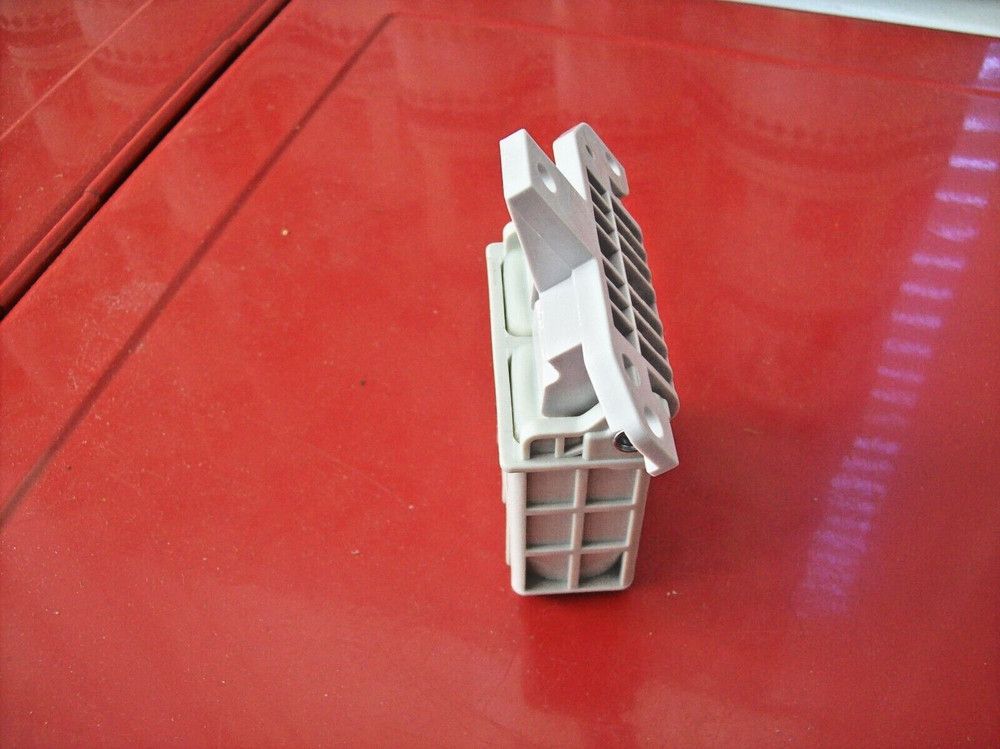 BROTHER MULTI FUNCTION CENTER LEFT HINGE ASSY