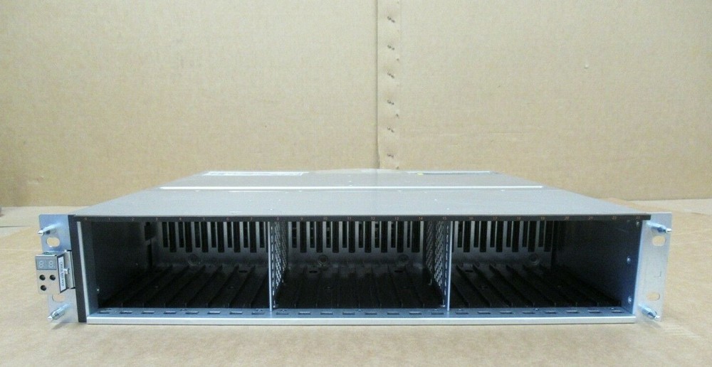 Fujitsu Eternus JX40 S2 24 x 2.5" Bay SAS Rackmount Storage Subsystem Array
