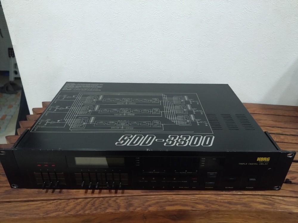 Korg SDD-3300 SDD3300 Triple Digital Delay Rack Module good condition