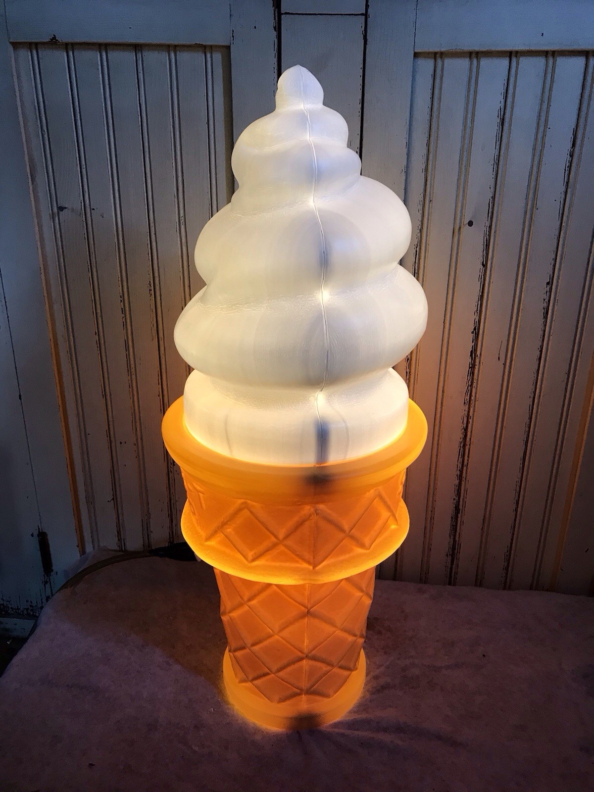 Blow Mold Giant Plastic Ice Cream Cone Display Vanilla Swirl Safe T Cup LIGHTED