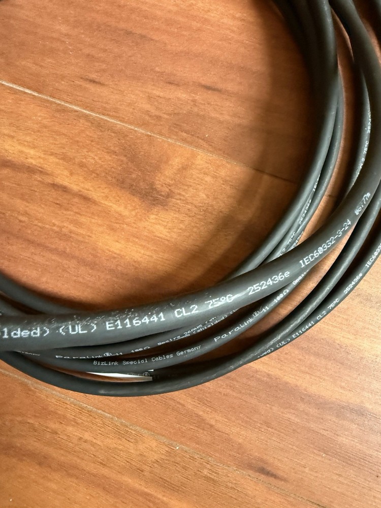 Cisco STACK-T1-3M stacking cables