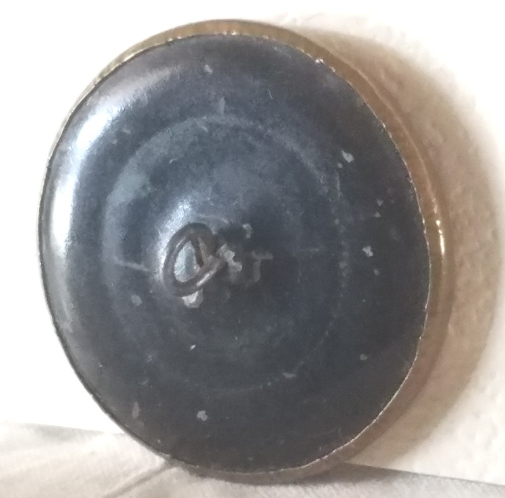 Bb Bordered FLOWER on TRELLIS ANTIQUE Picture BUTTON Large
