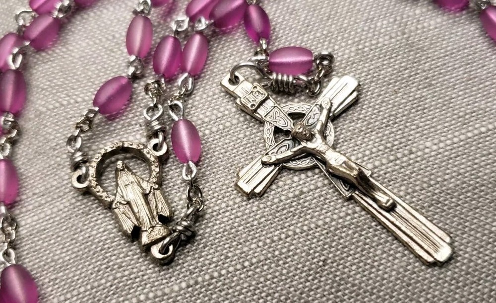 Vintage Rosary Catholic Celtic Cross Pink Beads Christian A11