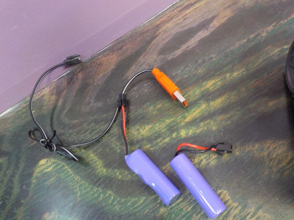 Mafbeanl Tracked Double Sided Stunt Car