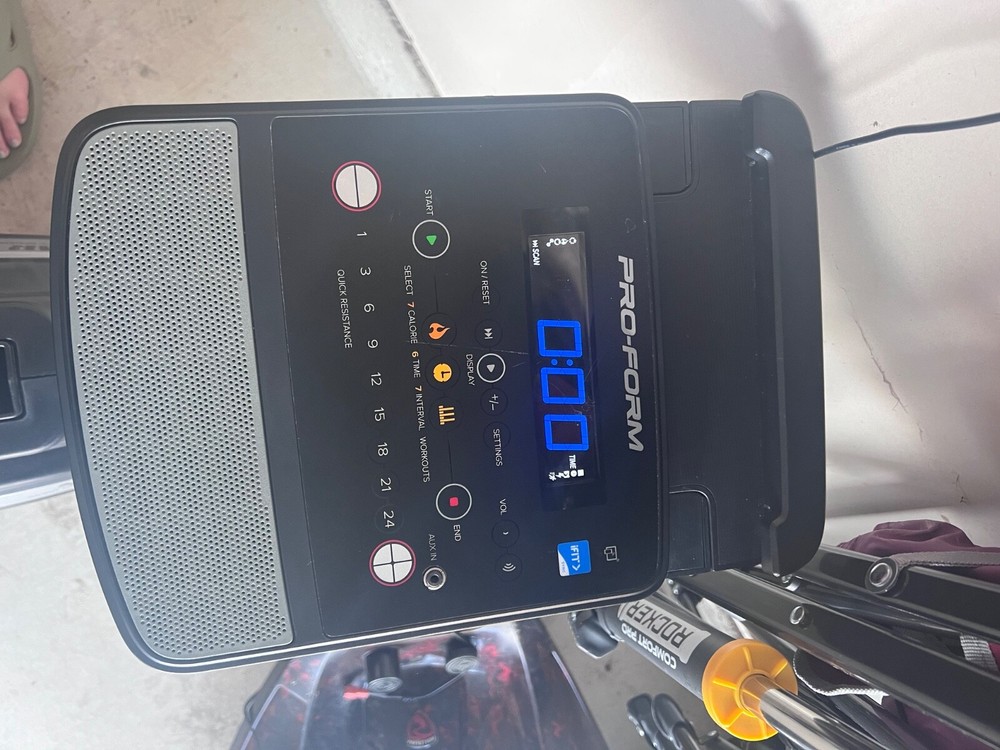  Pro-Form 750R  Foldable Rowing Machine - iFIT Compatible