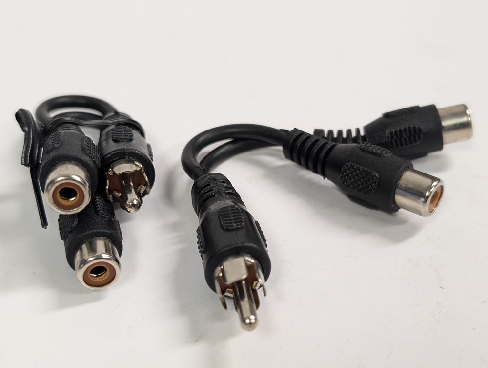 SHIELDED AUDIO Y CORD RCA PLUG TO TWO RCA JACKS (2 PACK)