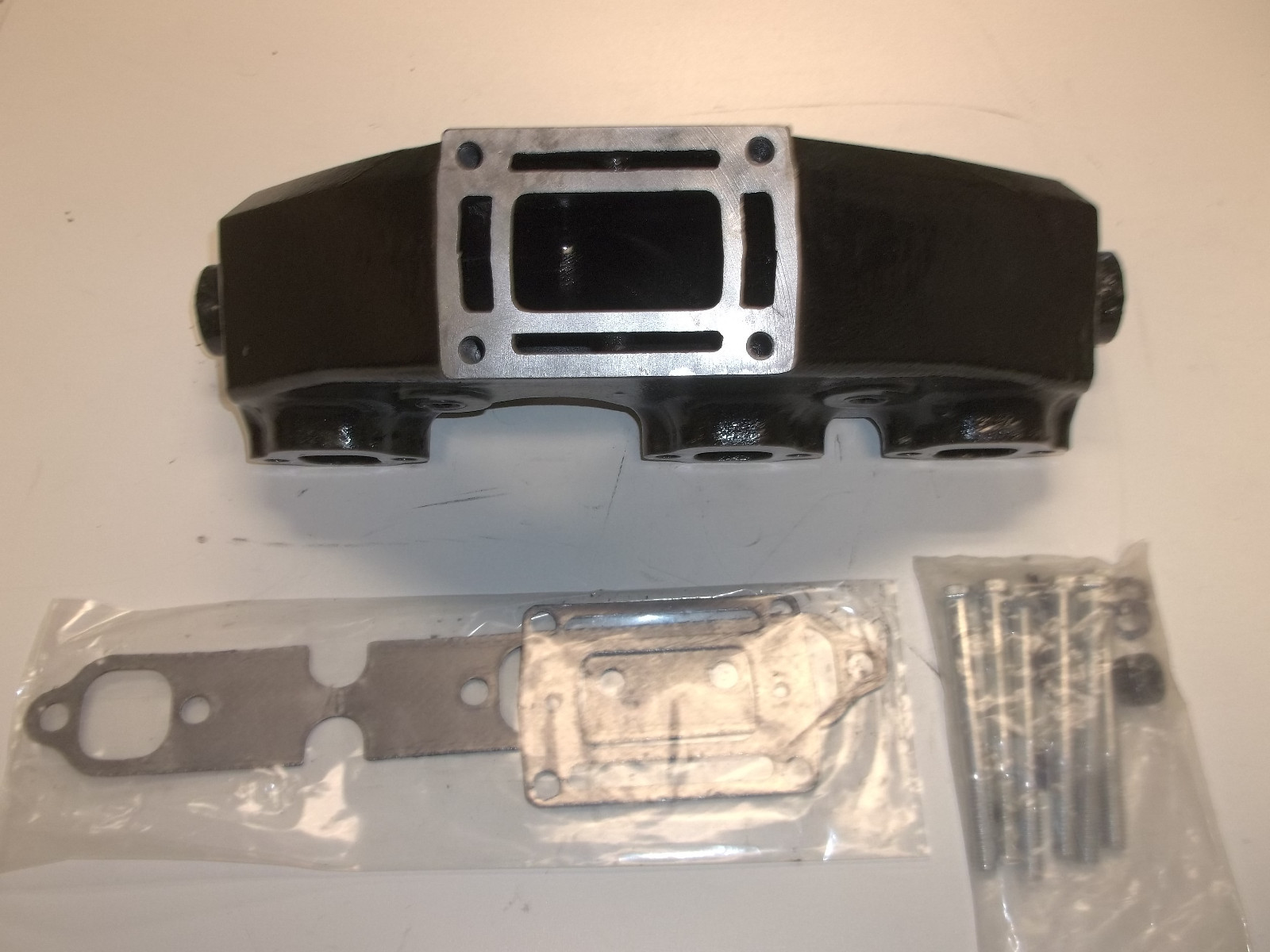 Volvo Penta OMC Marine Exhaust Manifold 4.3L V6 3857656 3852338-7