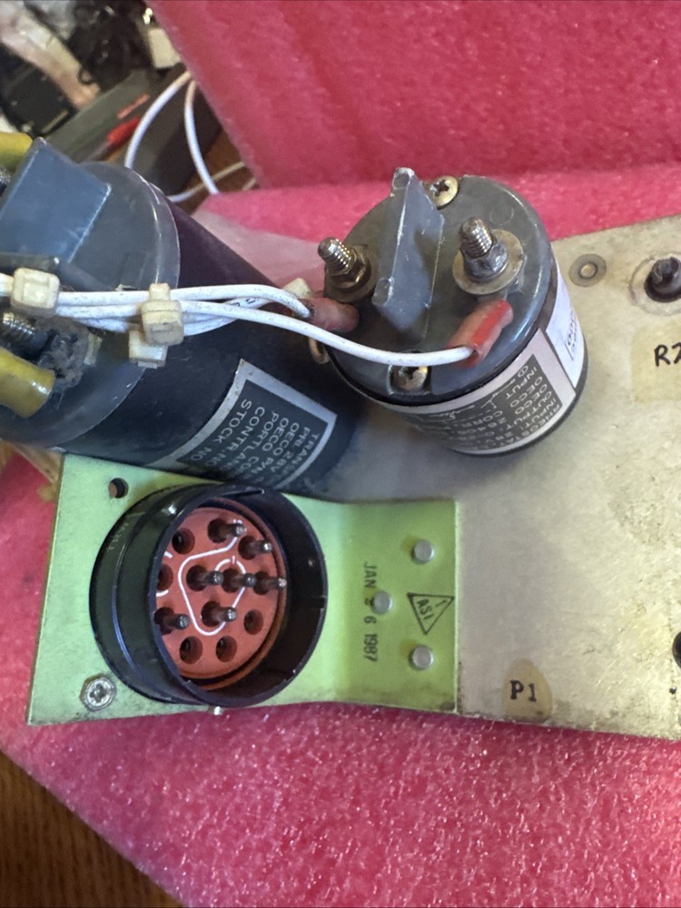 Boeing 69-37331-52 Lighting Control BIN13