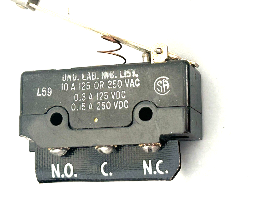 Micro Switch DT-2RV2-A7 NEW