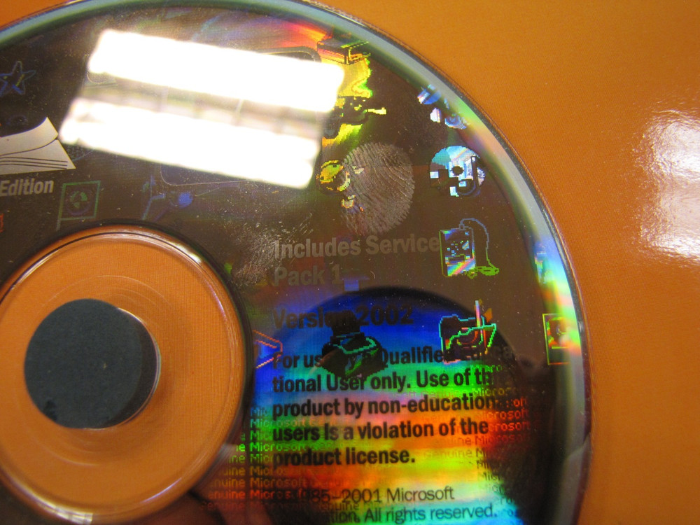 Microsoft Windows XP Professional Version 2002 w/ Product Key w/ 2-CDs- NE34