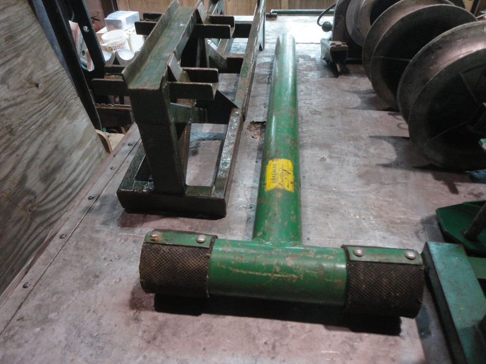 GREENLEE "SUPER" Tugger Cable Puller with all Hardware and Storage Box