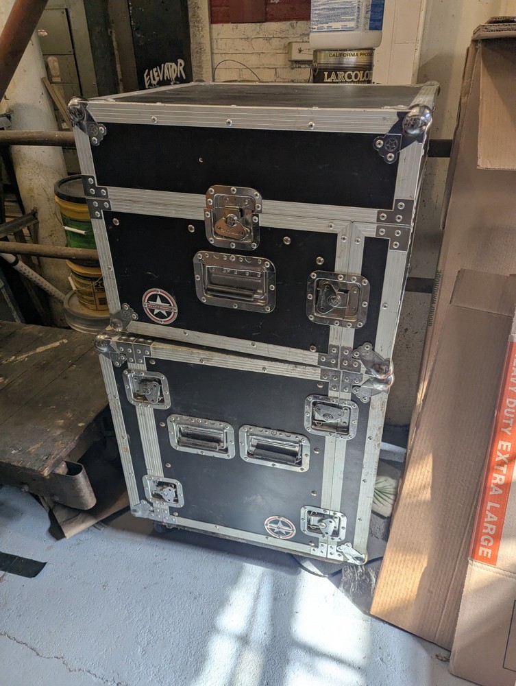 Road Runner 12RRU-AD Hard Case + M4URR