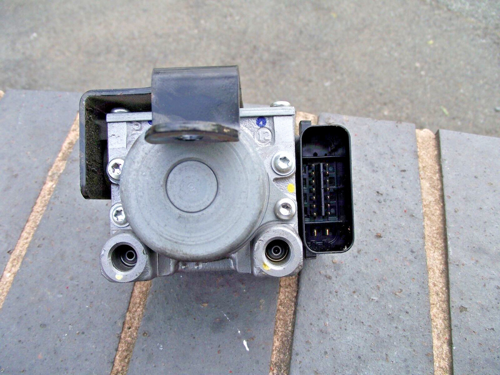 KAWASAKI EX300 NINJA 2013-17 ORIGINAL ABS PUMP MODULE UNIT