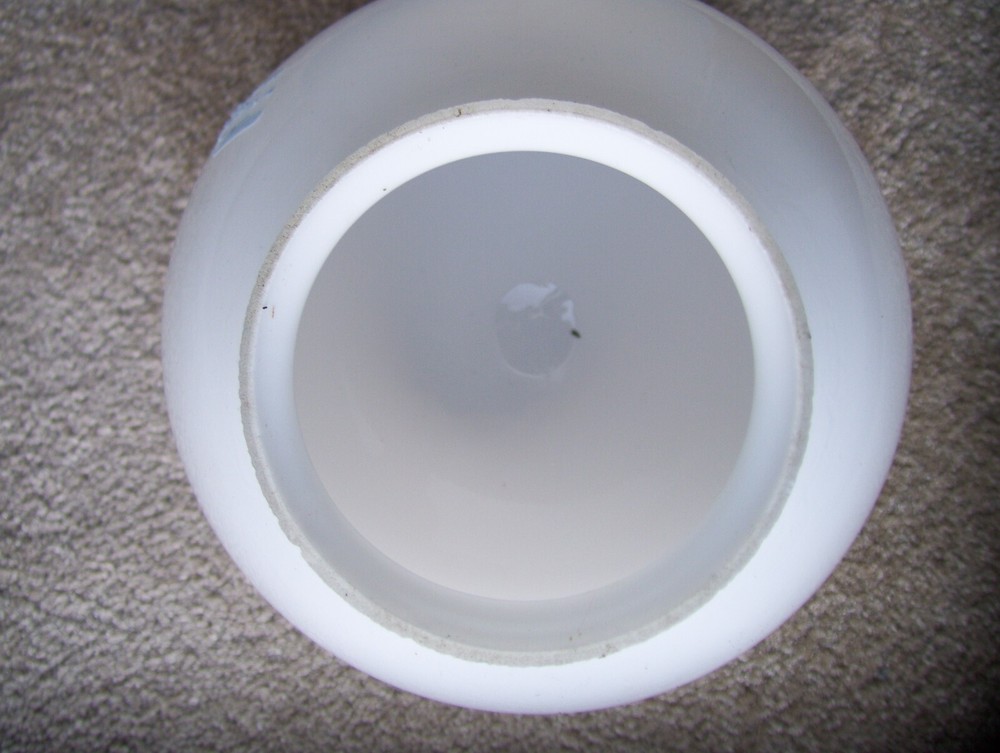 VINTAGE PLAIN WHITE GLASS LAMP GLOBE-15CM.