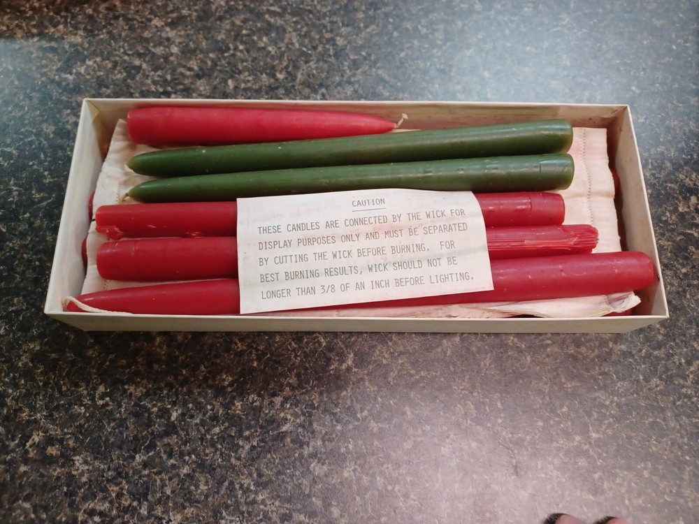 Vtg Williamsburg Soap & Candle Co Taper Candle Set