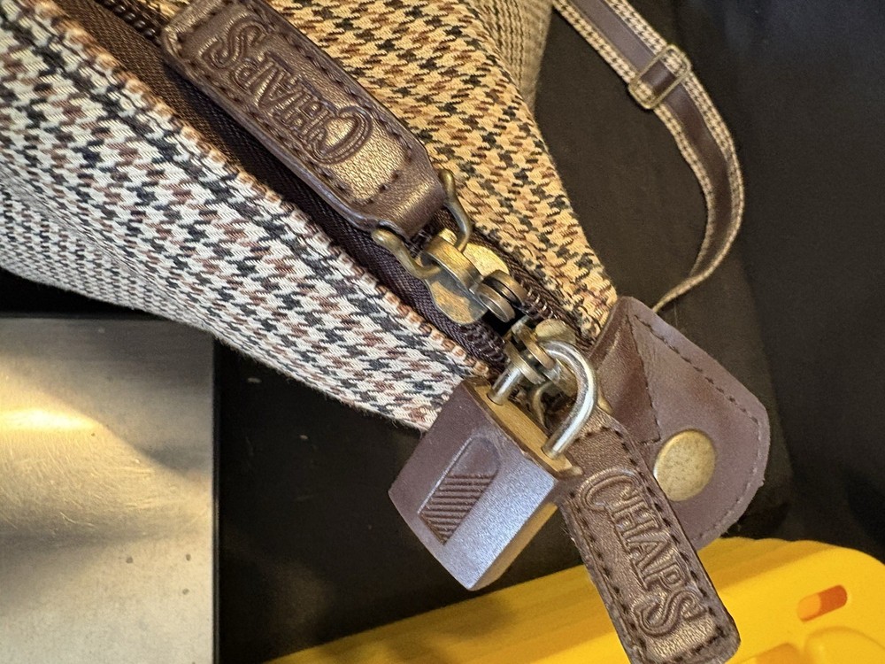 Chaps brand houndstooth weekender / duffel bag READ DESCRIPTION!