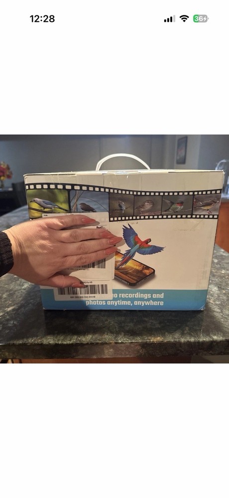 Smart Bird Feeder w/ Camera - Solar & Battery Powered - New*