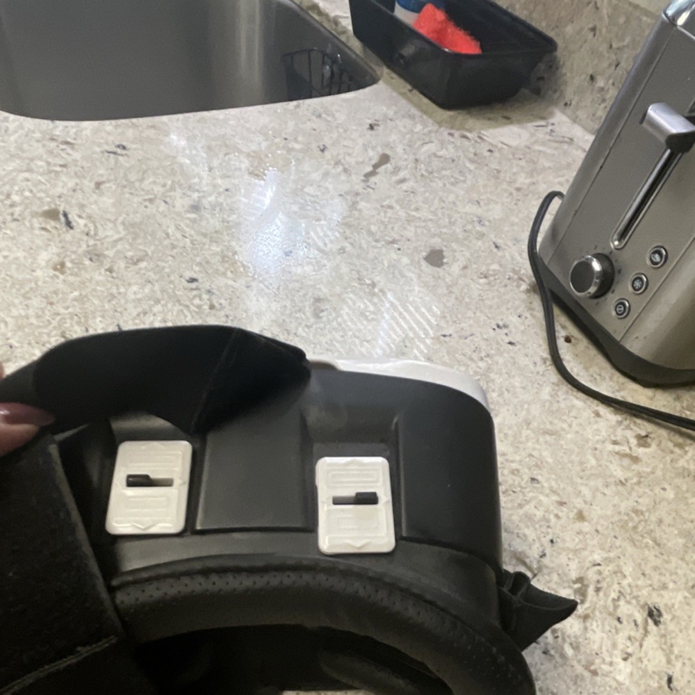 VR Virtual Reality Smartphone Headset Black White IPD Adjustment