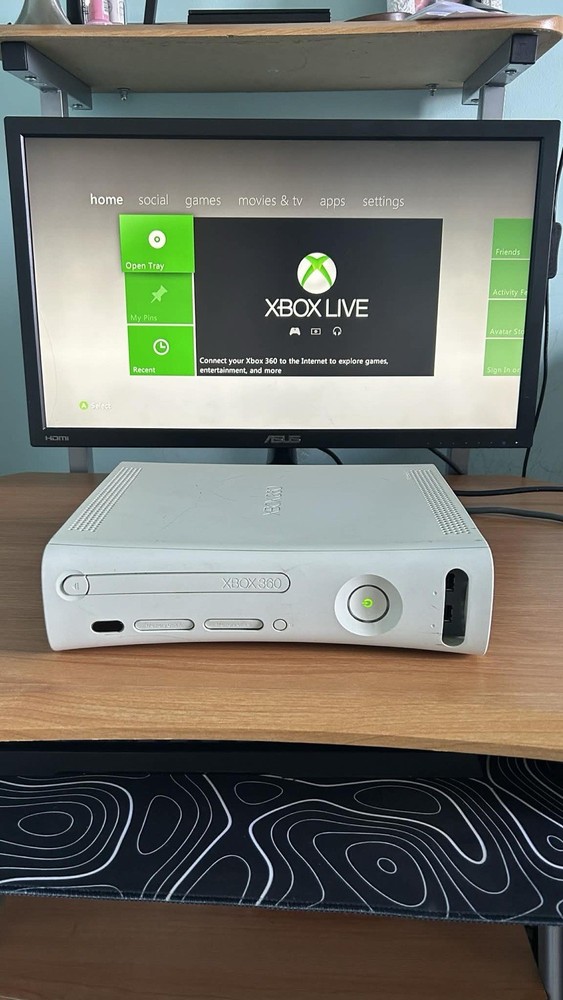 Microsoft Xbox 360 White Game System Console Only No HDD