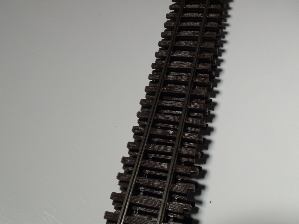 HON3 Micro-Engineering #10-114 HON3 SCALE Code 70 Flex Track NON WEATHERED
