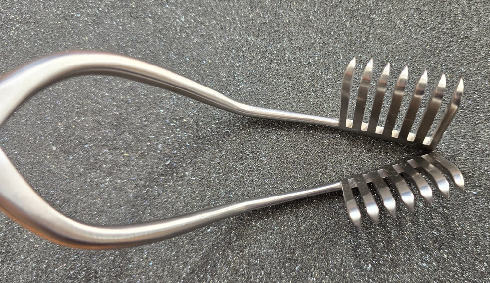 Codman Surgical Miskimon Retractor 7" Sharp 7x7 Prongs Ref: 50-1363