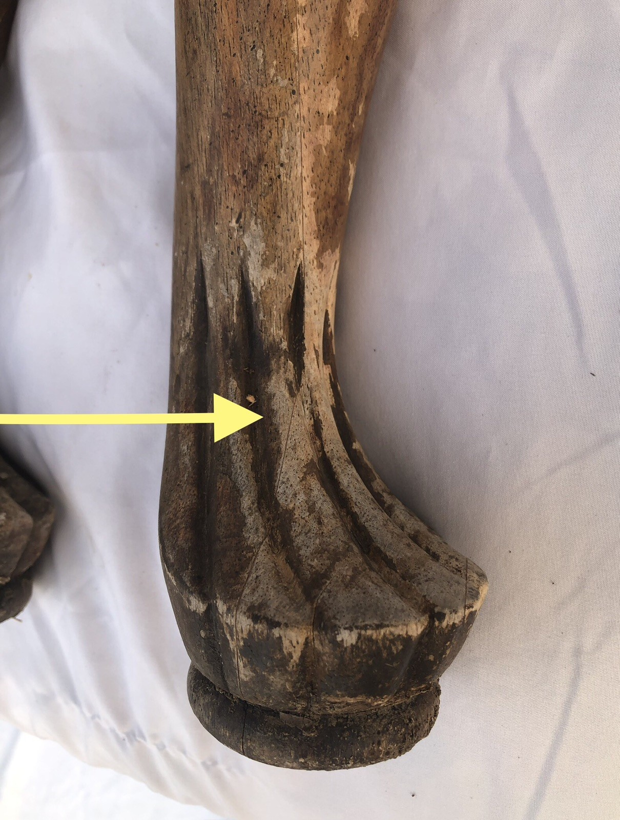 4 Vintage Table Legs Ball Claw Feet Salvaged Wood Leg 18” Tall, Georgian VTG