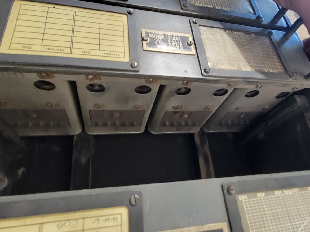 US Army Signal Corps Changeable Band Radio Transmitter W/ Modules! See All Pics!