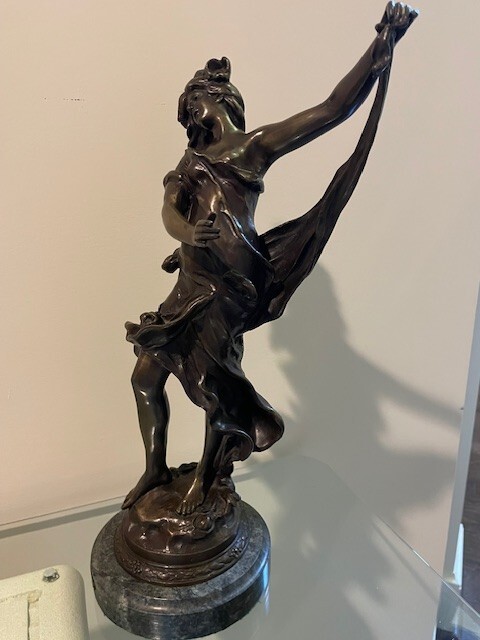 Auguste Moreau Figural Bronze - En Vedette - Signed