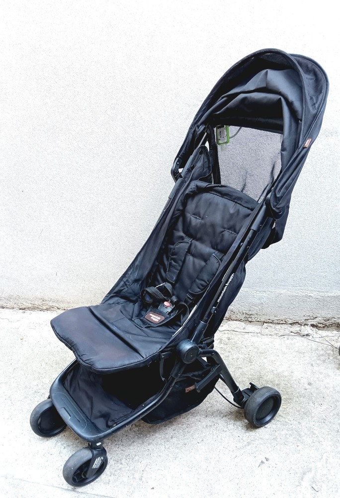 Mountain Buggy Nano Stroller Black in good condition