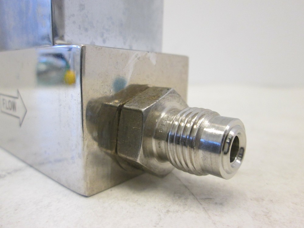 Unit UFC-2050A Mass Flow Controller MFC, N2, 20 SLM, Used